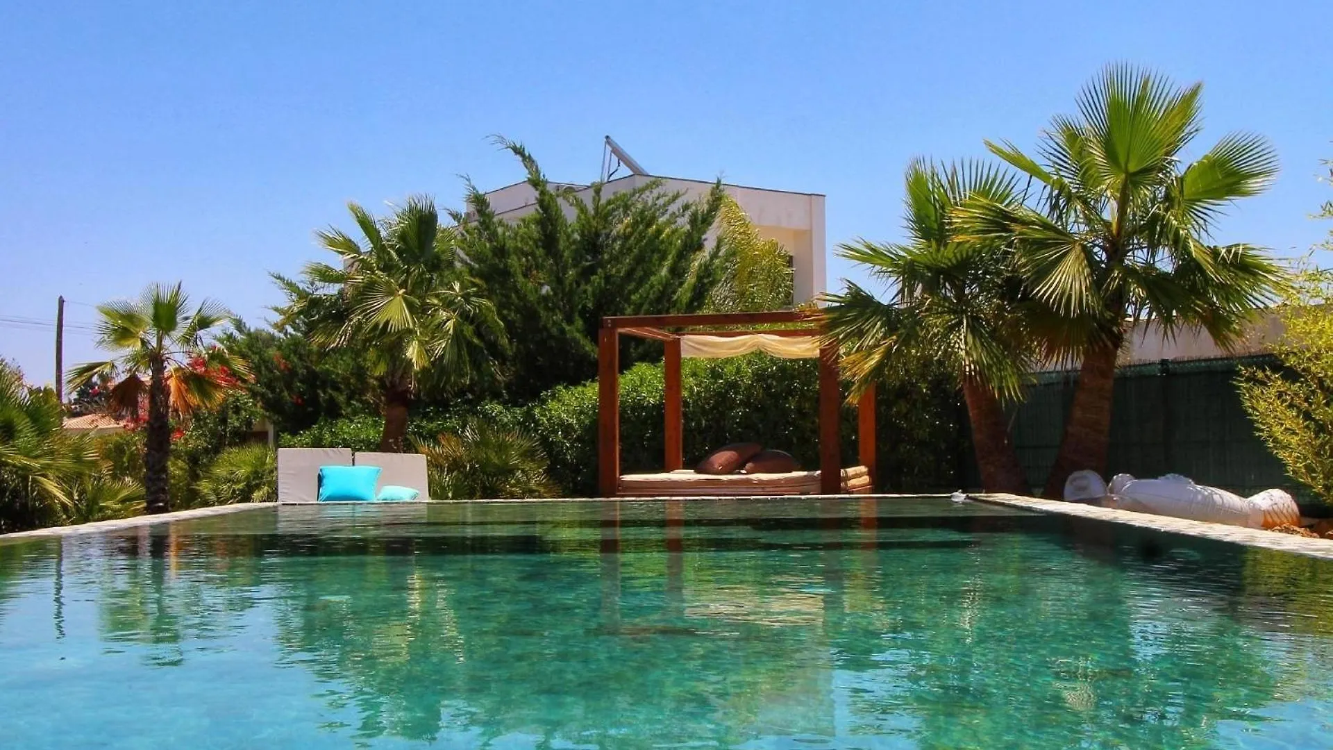 Vila Bali - Ihr Geheimversteck Portimao 0*,  Portugal